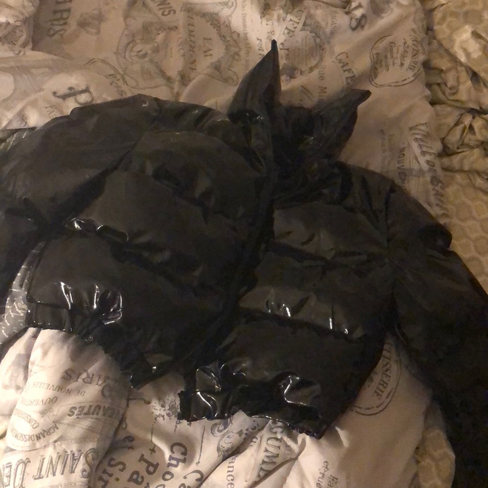 Crop vinyl puffer coat